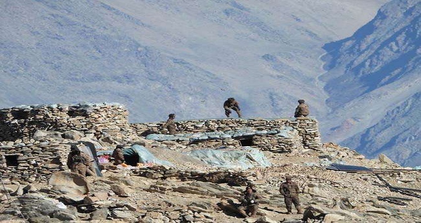 East Ladakh में चीनी सेना की वापसी पहुंची अंतिम चरण में, हटाए जा रहे बंकर East Ladakh में चीनी सेना की वापसी पहुंची अंतिम चरण में, हटाए जा रहे बंकर